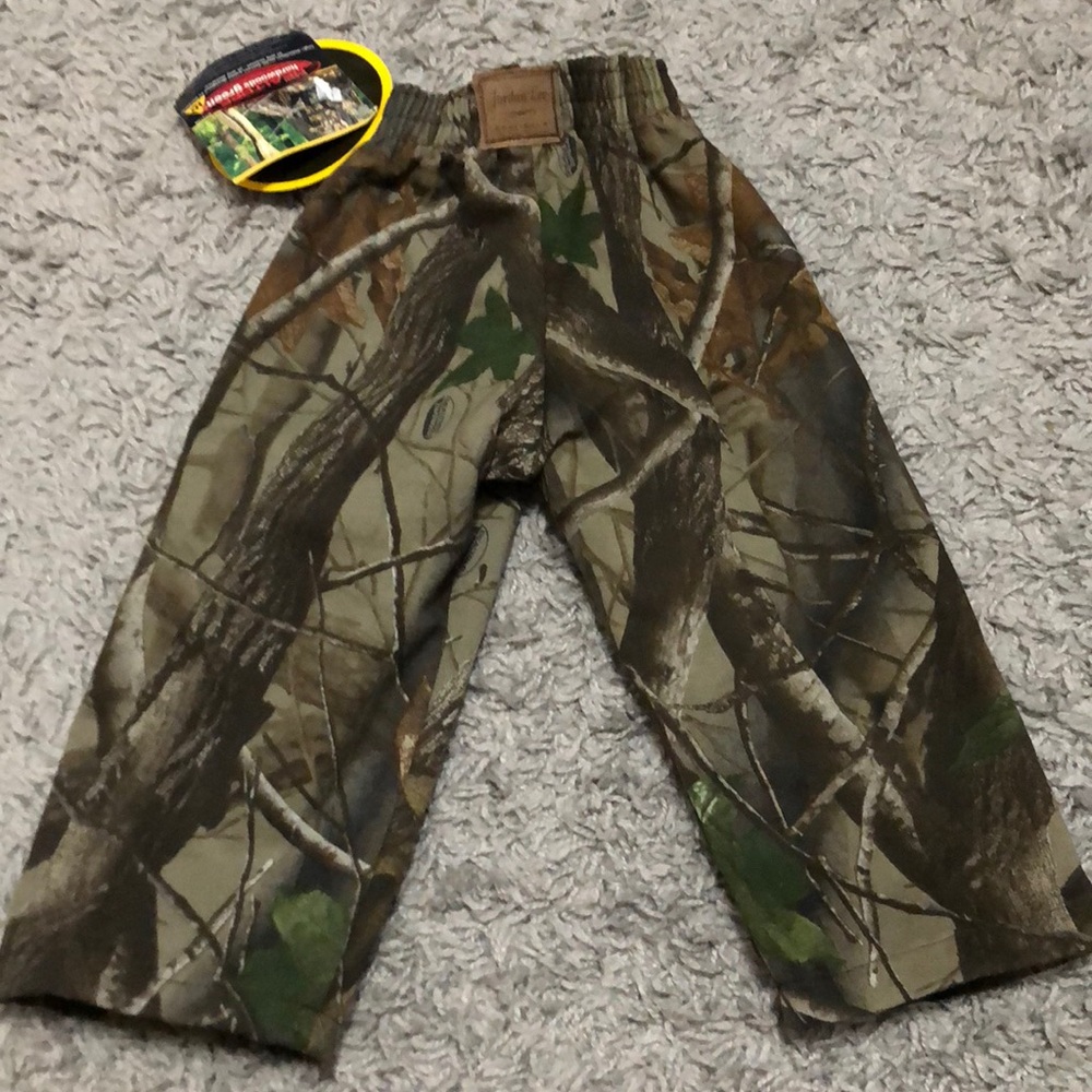 NWT Realtree Camo Pants Size 18 Months